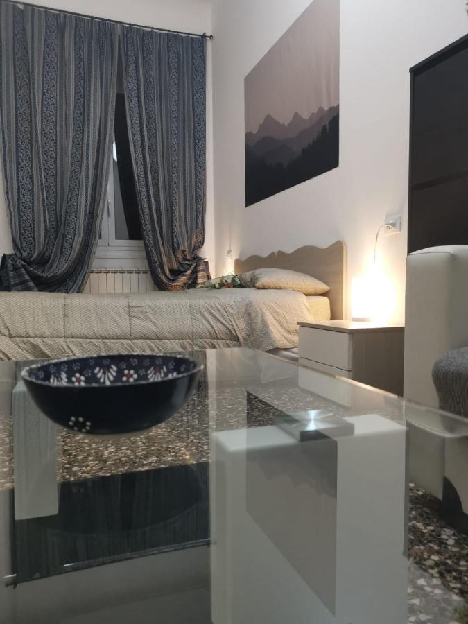 Wow Home - 175 Mq - Posteggio Privato - Davanti Porto Traghetti - Fino A 10 Posti Letto Janov Exteriér fotografie