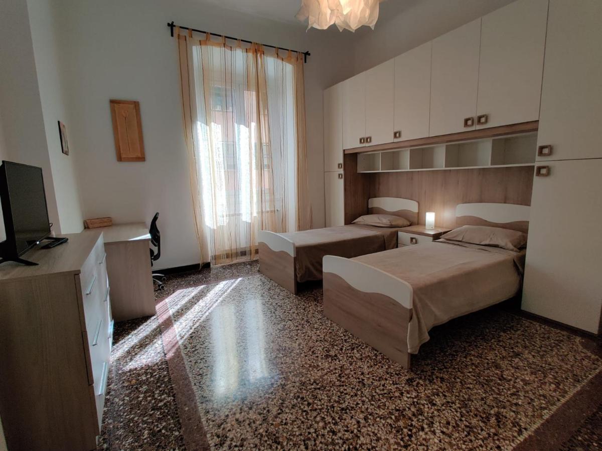 Wow Home - 175 Mq - Posteggio Privato - Davanti Porto Traghetti - Fino A 10 Posti Letto Janov Exteriér fotografie