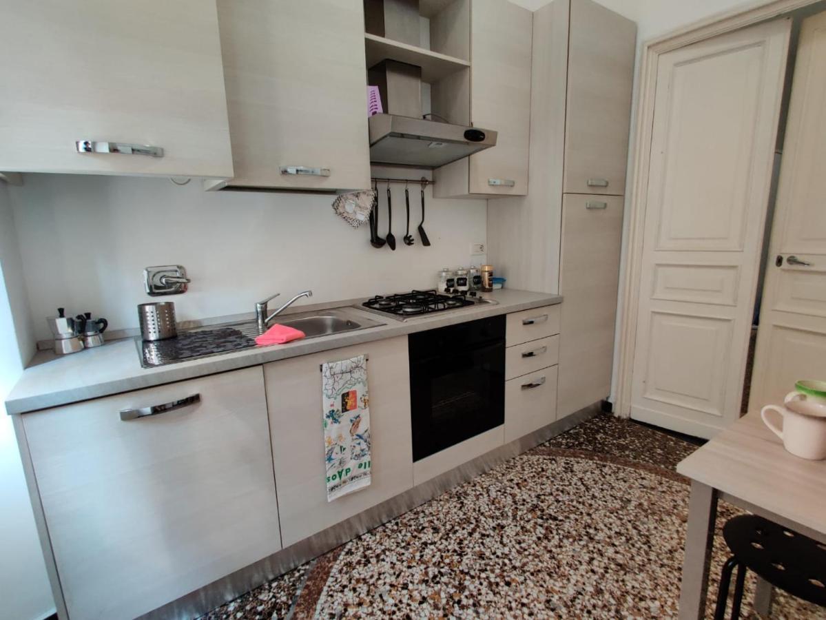 Wow Home - 175 Mq - Posteggio Privato - Davanti Porto Traghetti - Fino A 10 Posti Letto Janov Exteriér fotografie