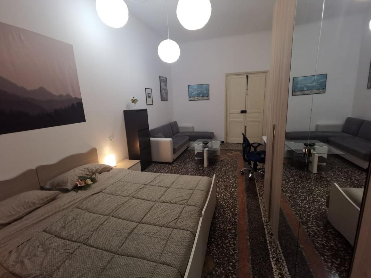Wow Home - 175 Mq - Posteggio Privato - Davanti Porto Traghetti - Fino A 10 Posti Letto Janov Exteriér fotografie