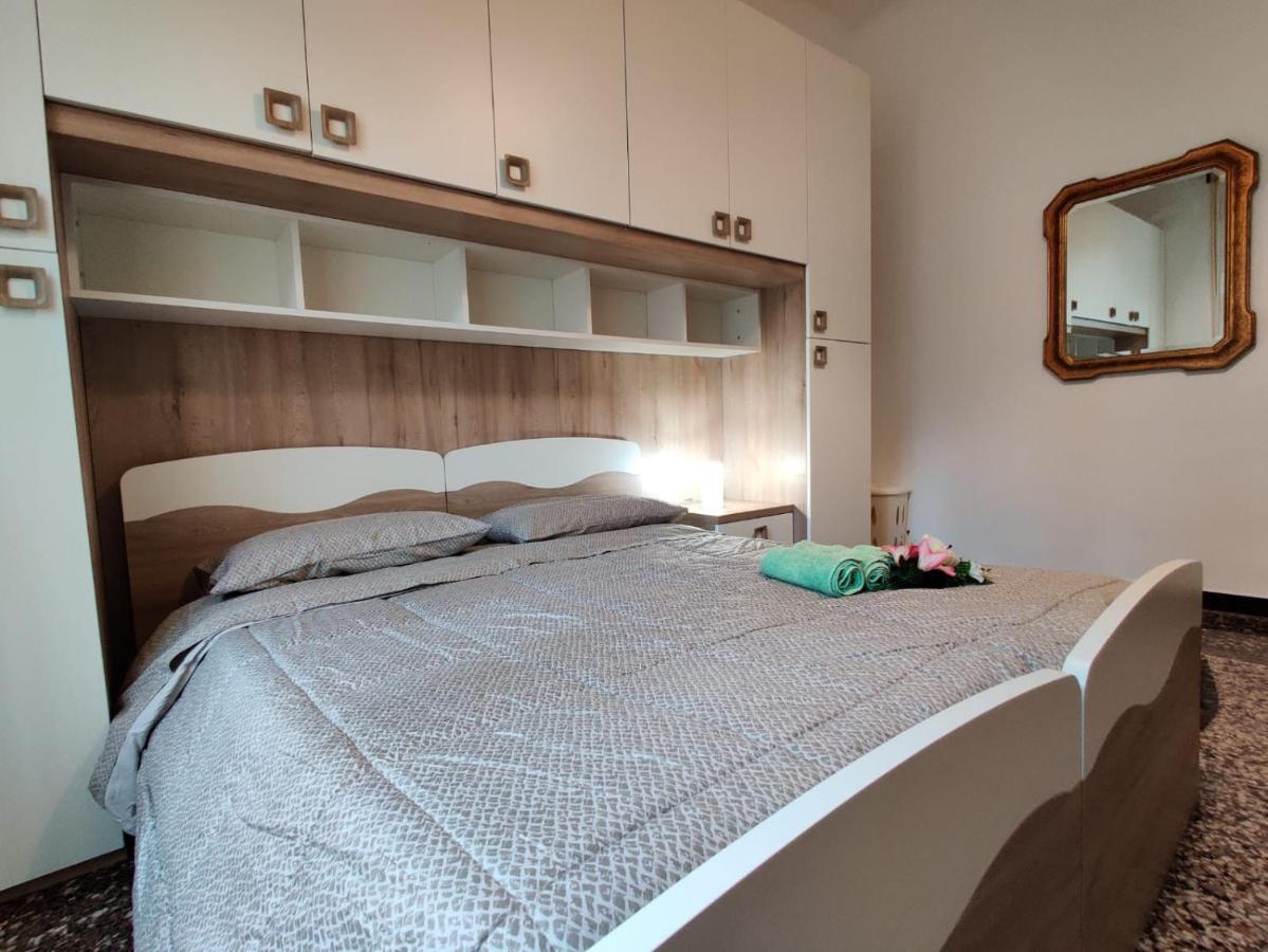 Wow Home - 175 Mq - Posteggio Privato - Davanti Porto Traghetti - Fino A 10 Posti Letto Janov Exteriér fotografie