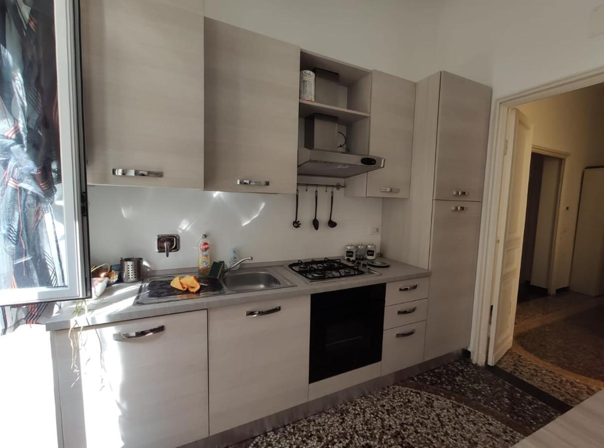 Wow Home - 175 Mq - Posteggio Privato - Davanti Porto Traghetti - Fino A 10 Posti Letto Janov Exteriér fotografie