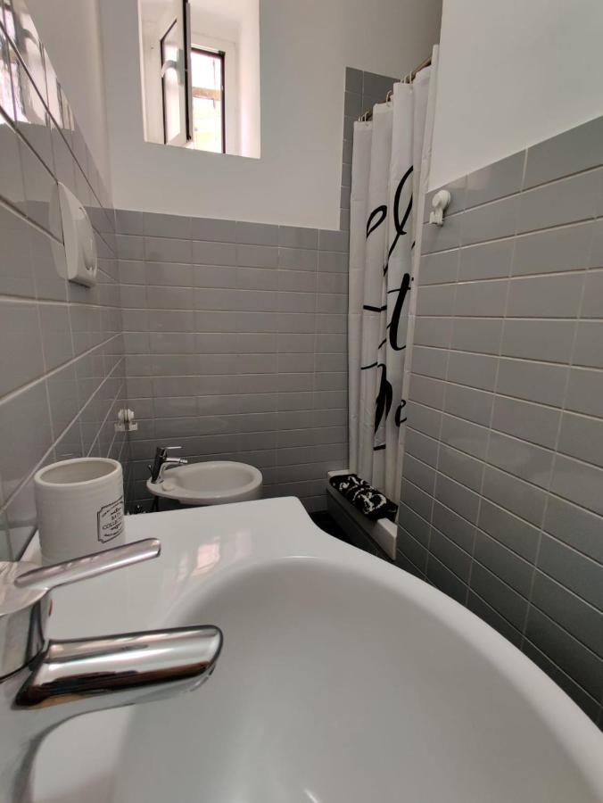 Wow Home - 175 Mq - Posteggio Privato - Davanti Porto Traghetti - Fino A 10 Posti Letto Janov Exteriér fotografie