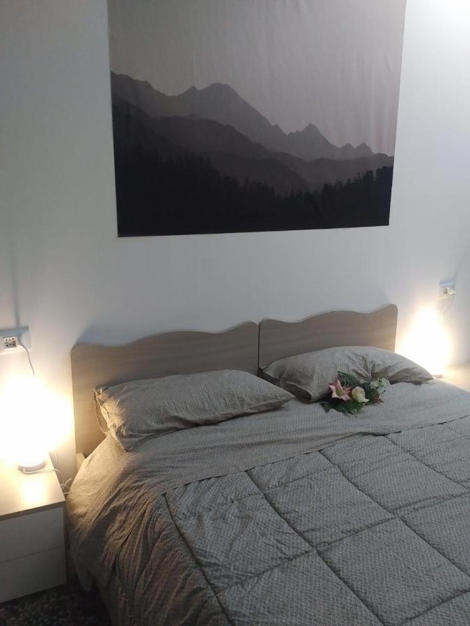 Wow Home - 175 Mq - Posteggio Privato - Davanti Porto Traghetti - Fino A 10 Posti Letto Janov Exteriér fotografie
