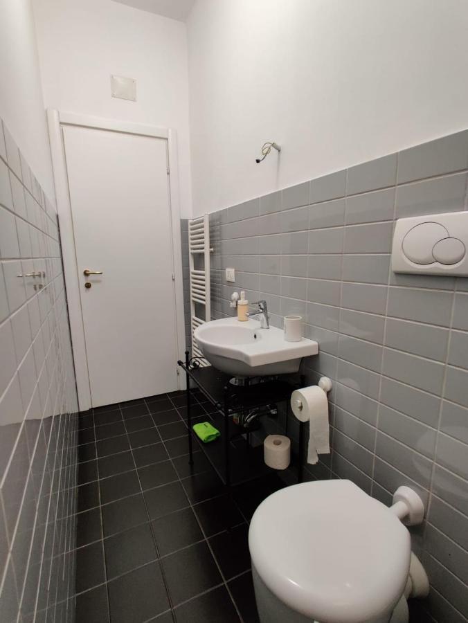 Wow Home - 175 Mq - Posteggio Privato - Davanti Porto Traghetti - Fino A 10 Posti Letto Janov Exteriér fotografie